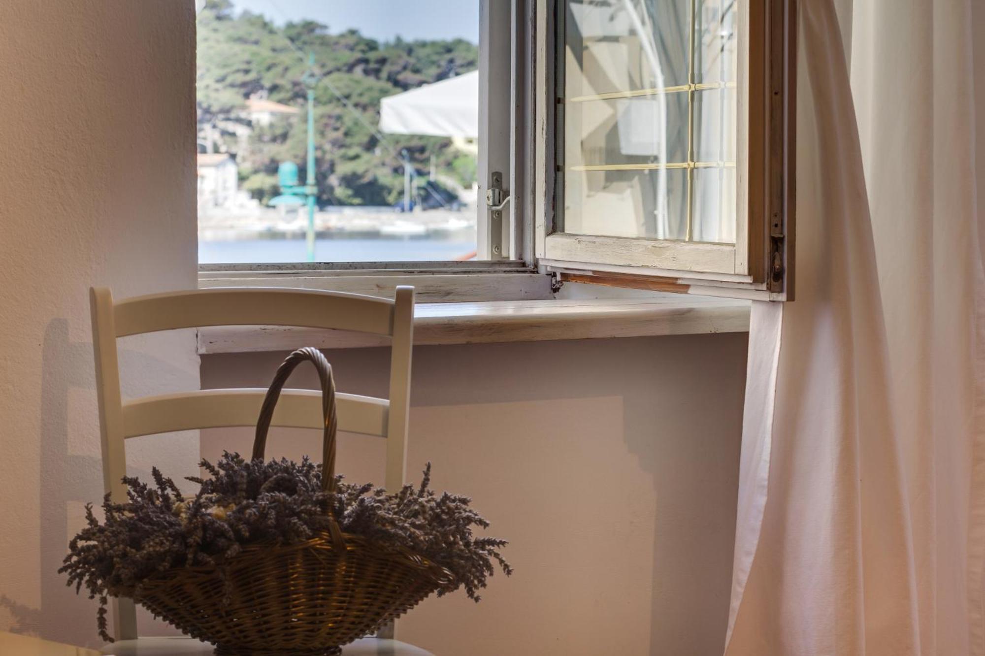 Apartments Mandarina Mali Lošinj Chambre photo