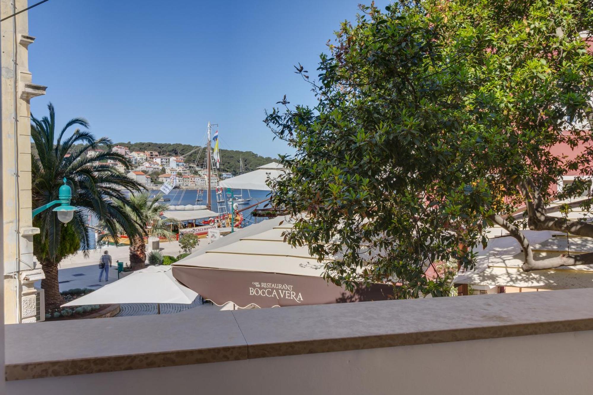 Apartments Mandarina Mali Lošinj Chambre photo